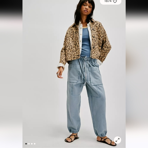 NWOT Free People River Stone Pants extra Small Blue
